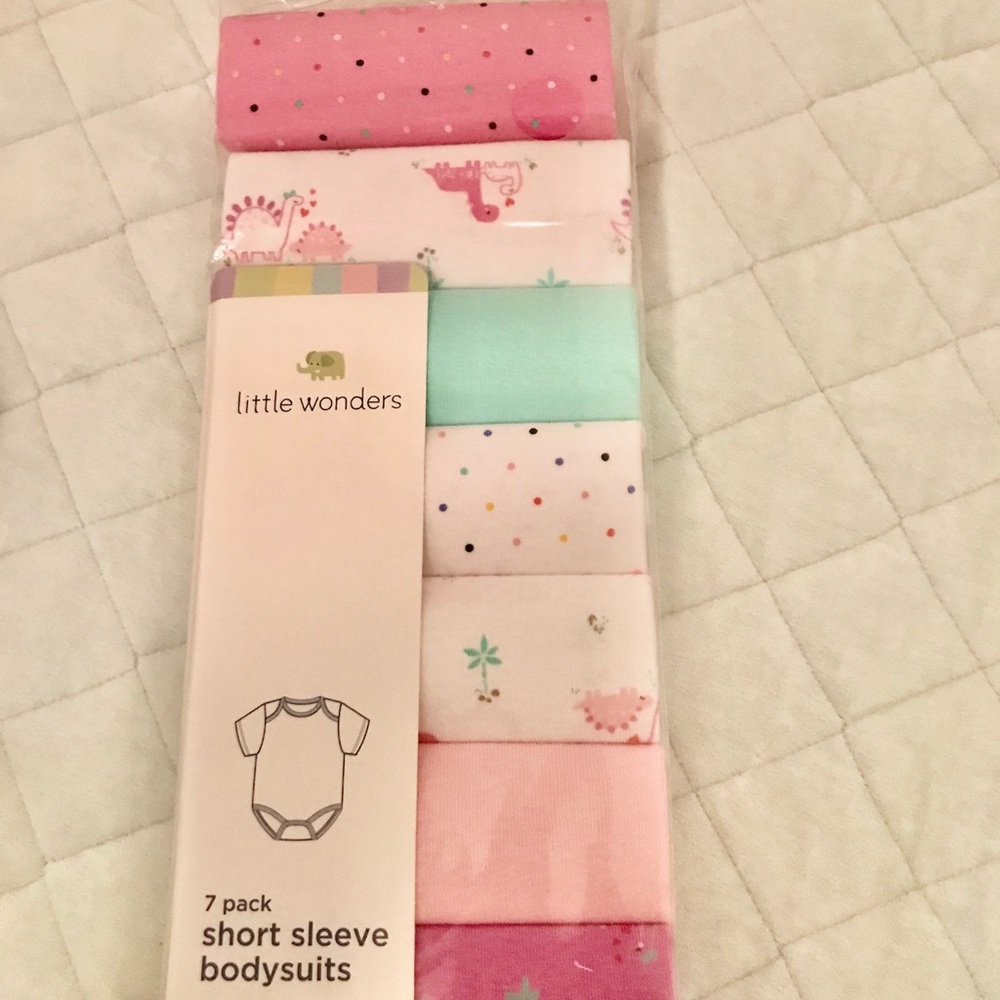 Little Wonders 7 pack short sleeve bodysuits
